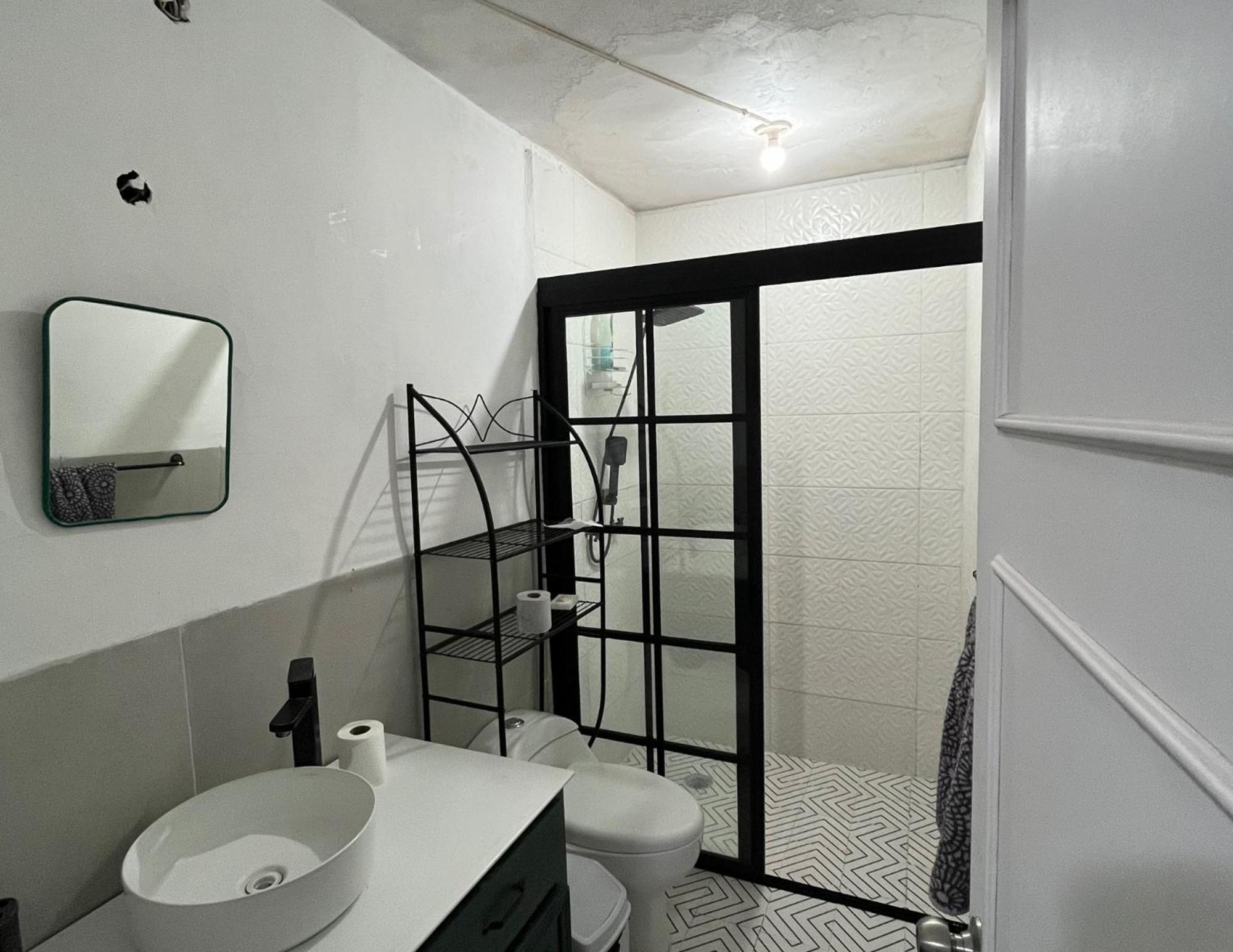 8 Venator House Boutique Apartment Leon Exterior photo